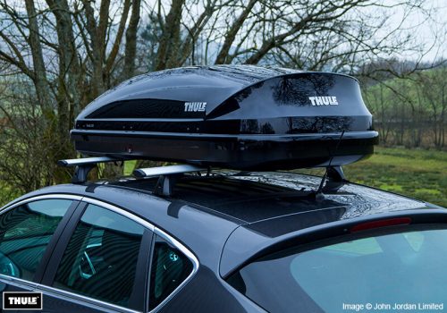 Thule-Roof-box-Pacific-200-black-02Z